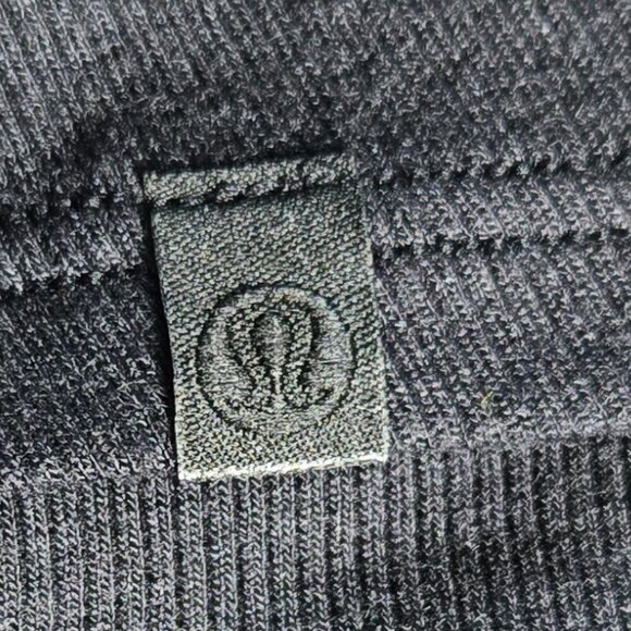 NWT Lululemon Hold Tight Cropped Tank Top - 8 Black - Picture 5 of 7